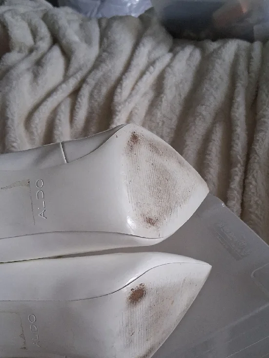 Aldo Glossy White Pointed-Toe Stiletto Pumps 3 1/2 Heels - Picture 4 of 6